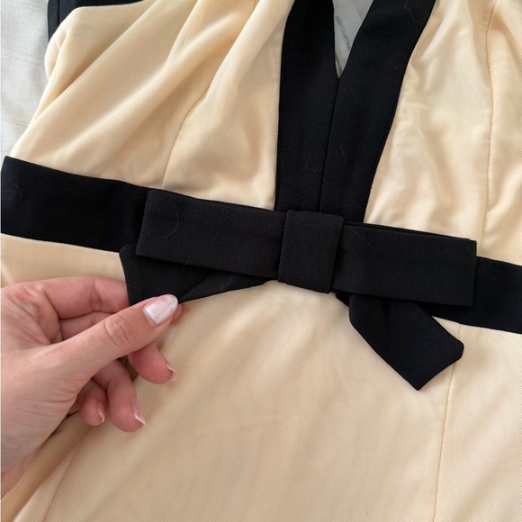 SELFIE LESLIE ✨- Aven Halter Bow Maxi Dress Butter - Picture 5 of 7